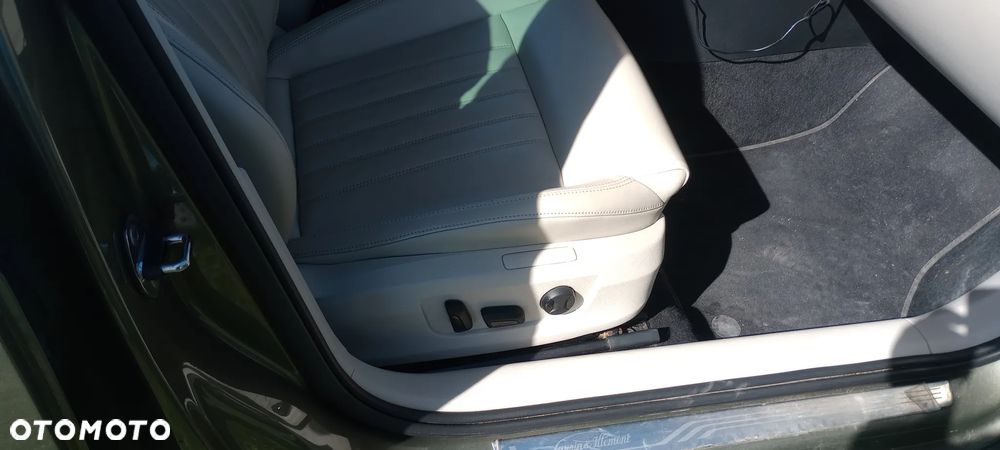 Skoda Superb 2.0 TSI L&K DSG - 19