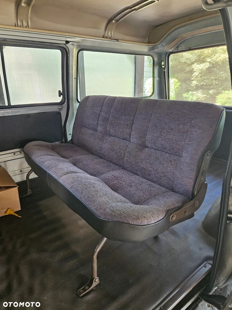 Nissan Vanette - 5