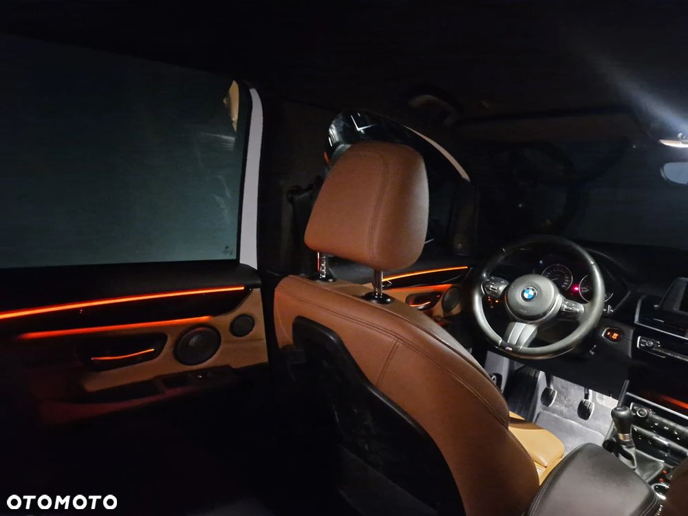 BMW Seria 2 216d GT Sport Line - 8