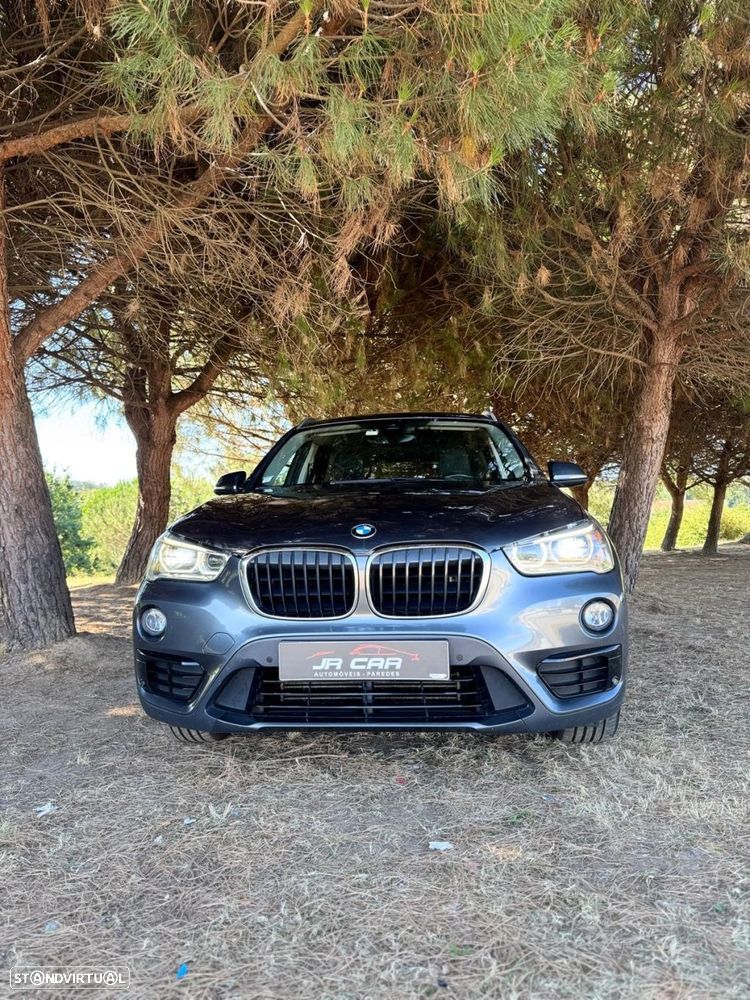 BMW X1 18 d sDrive Auto Line Sport - 4