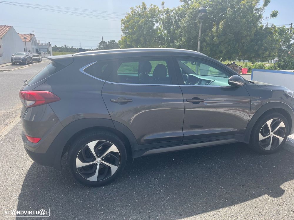 Hyundai Tucson 1.7 CRDi Executive - 7