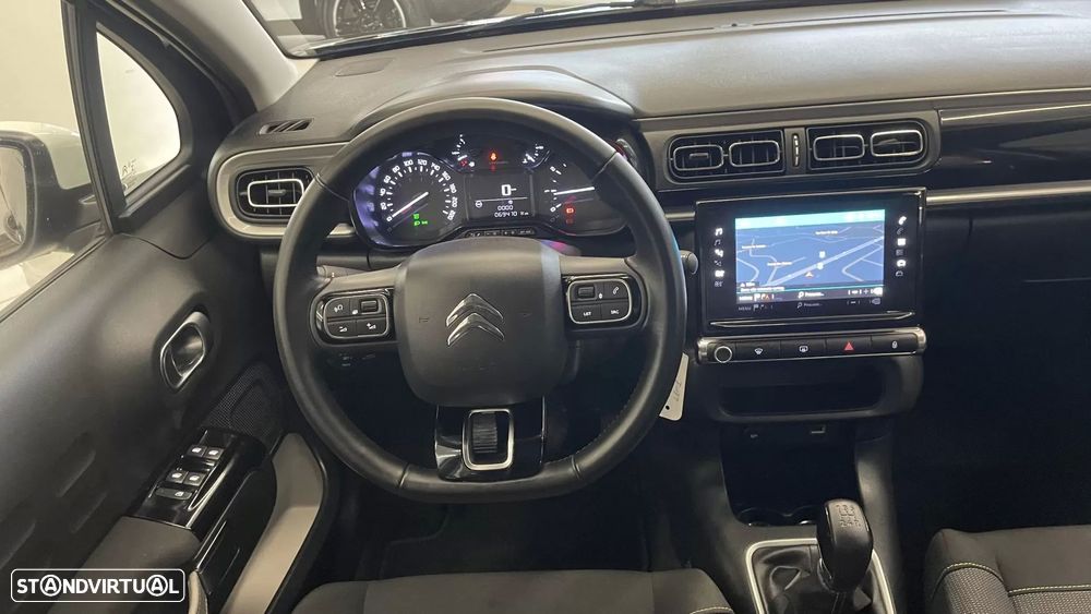 Citroën C3 1.2 PureTech Shine - 21