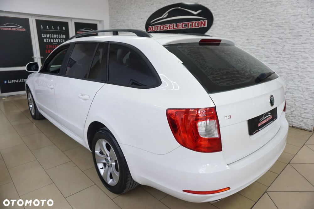 Skoda Superb 2.0 TDI Ambition - 10