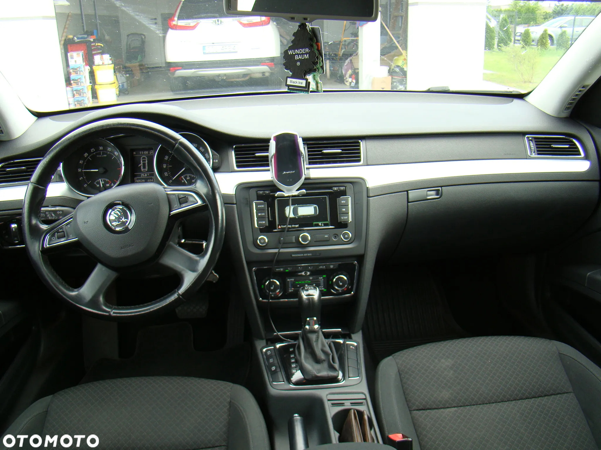 Skoda Superb 2.0 TDI Ambition DSG - 33