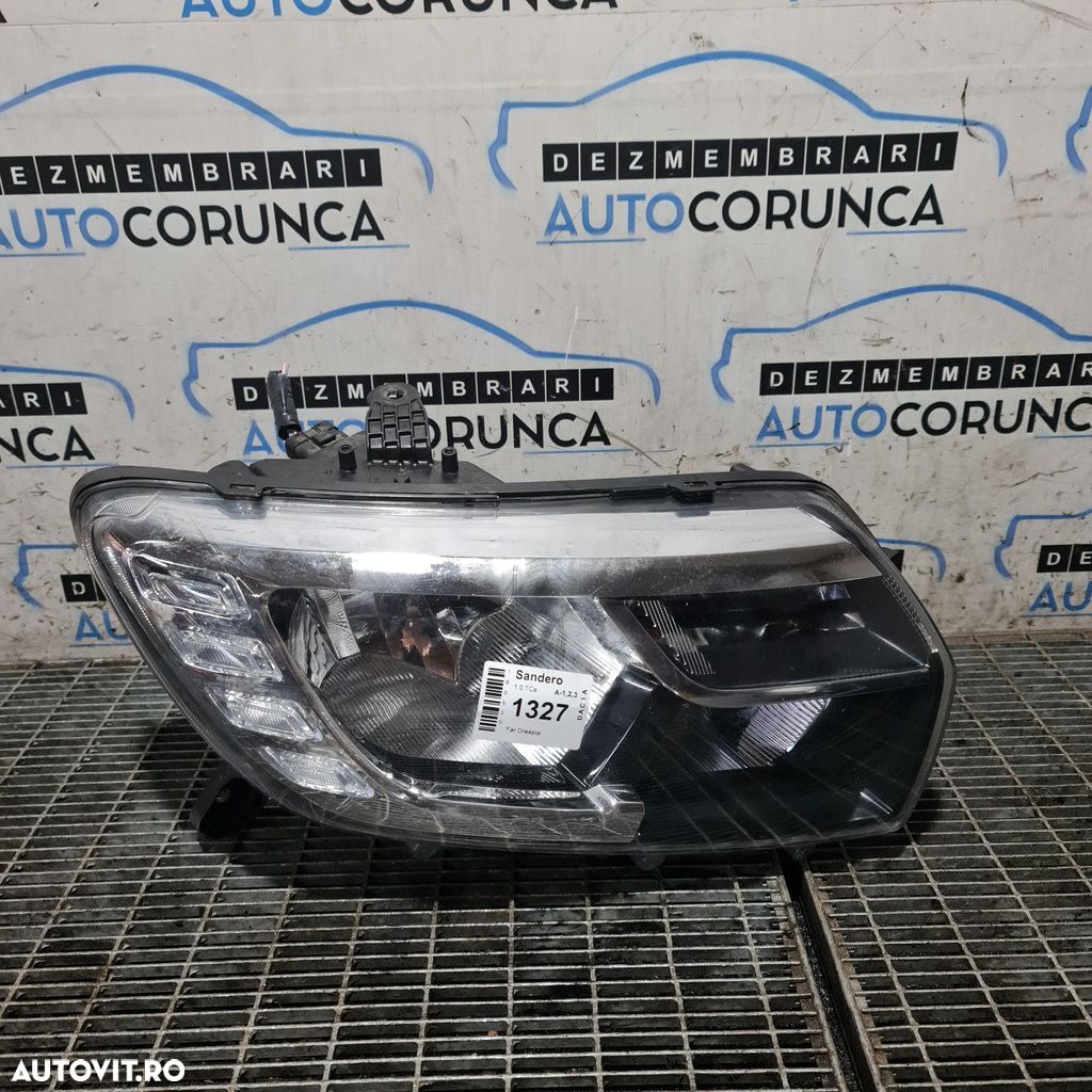 Far Dreapta Dacia Sandero 2 Facelift 2016 - 2020 Hatchback 4 Usi (1327) Fara xenon ... - 1
