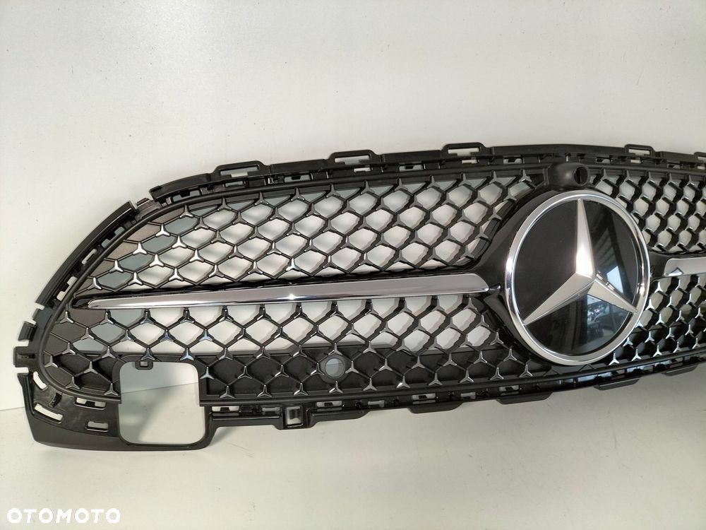 atrapa kratka grill mercedes c klasa w206 21- amg - 2
