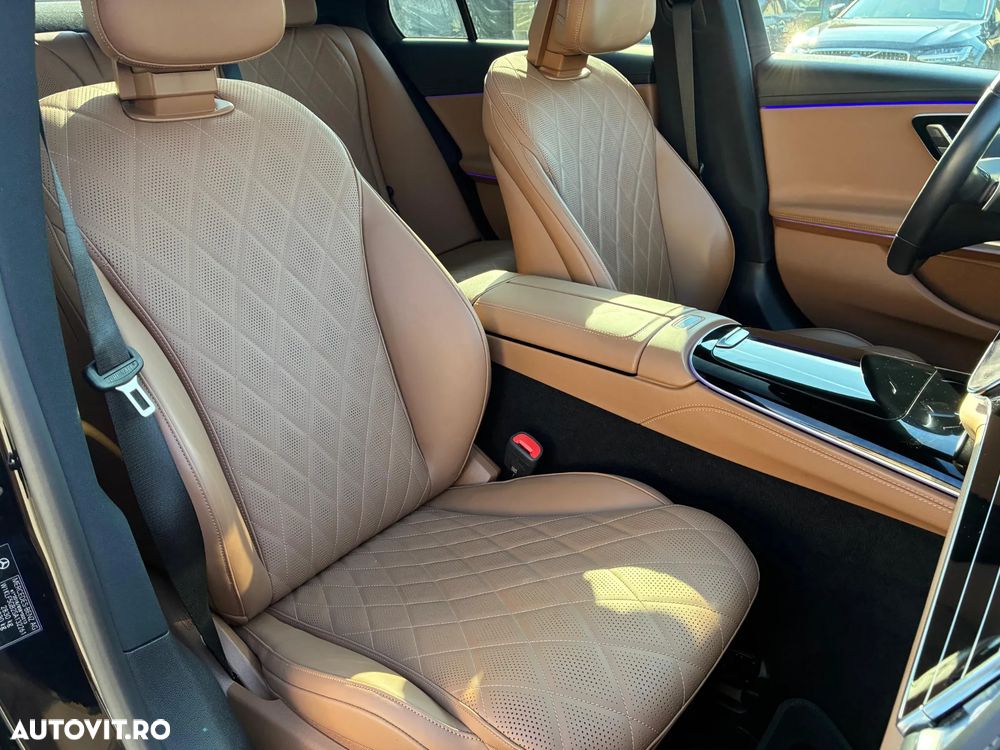 Mercedes-Benz E 300 4MATIC PHEV - 13