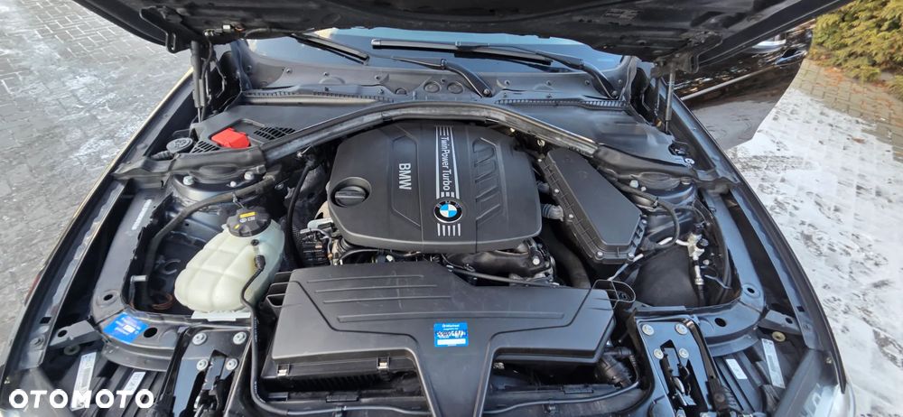 BMW Seria 3 325d Sport-Aut Luxury Line - 36