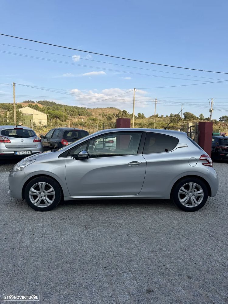 Peugeot 208 1.2 VTi Active - 3