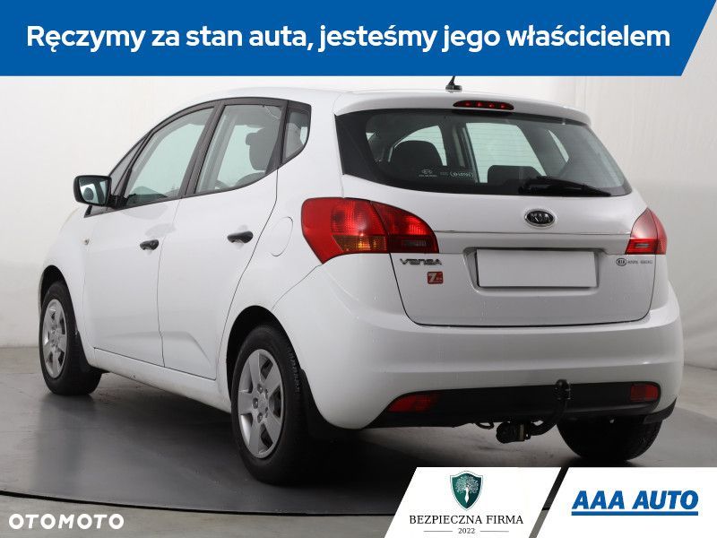 Kia Venga - 5