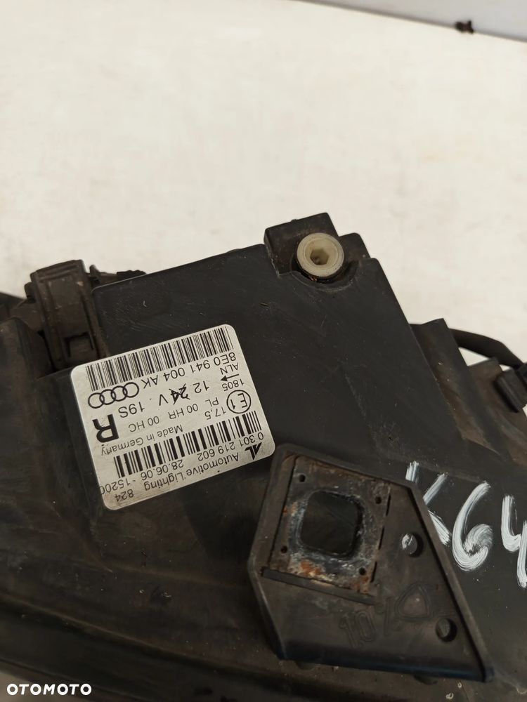 + LAMPA PRZOD PRZEDNIA PRAWA AUDI A4 B7 - 6