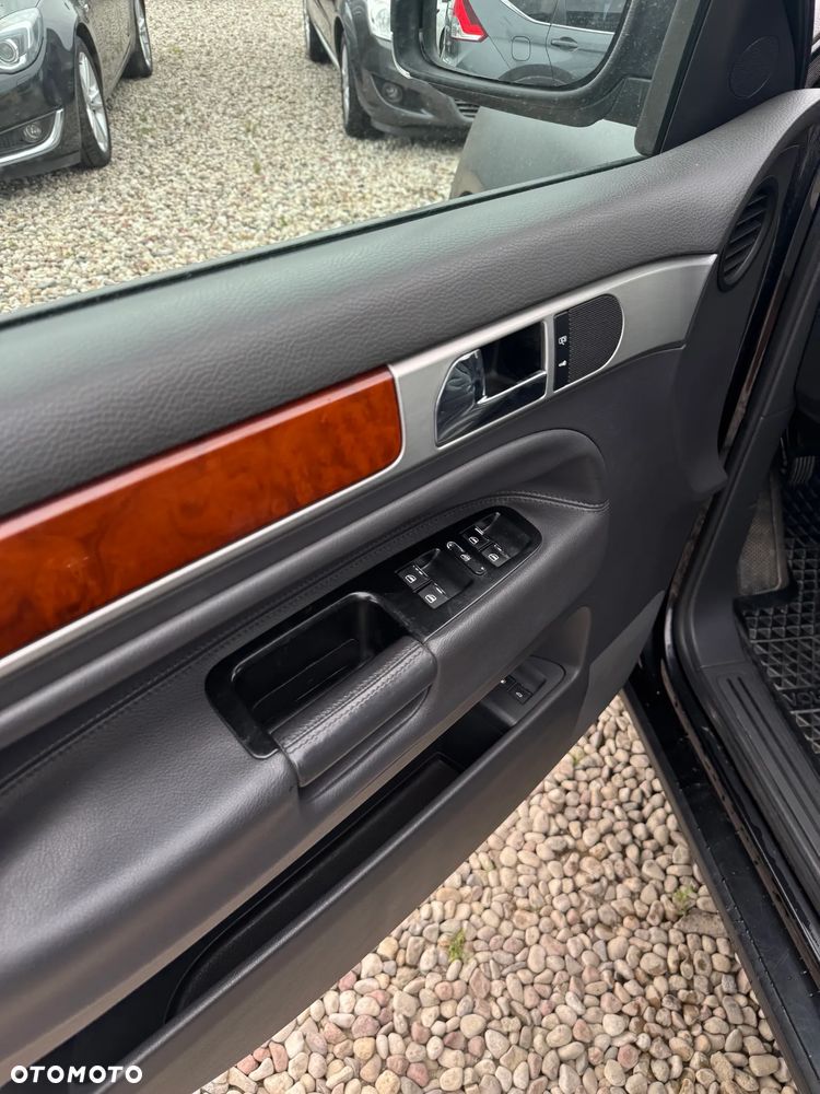 Volkswagen Touareg - 8