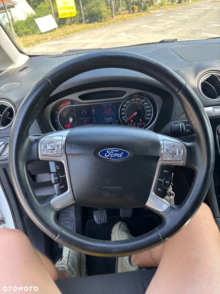 Ford Galaxy 2.0 TDCi Titanium - 17