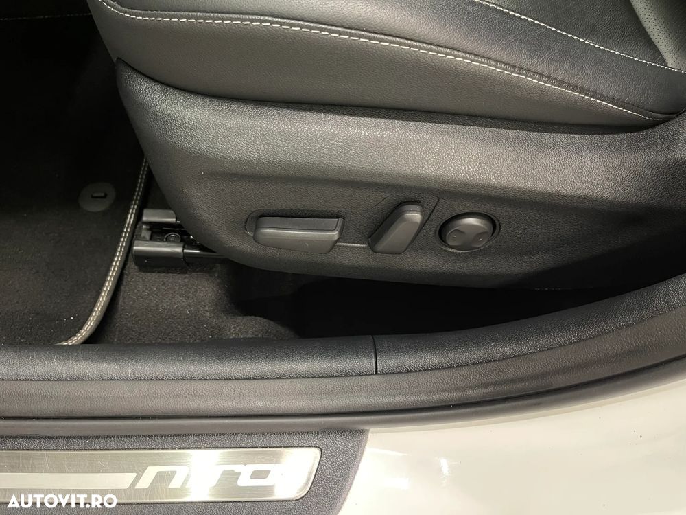 Kia Niro 1.6 GDI PHEV 2WD OPF Aut. Spirit - 24