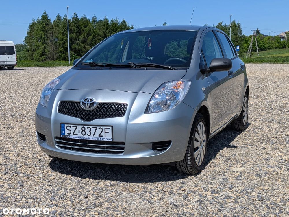 Toyota Yaris 1.0 Luna A/C - 3