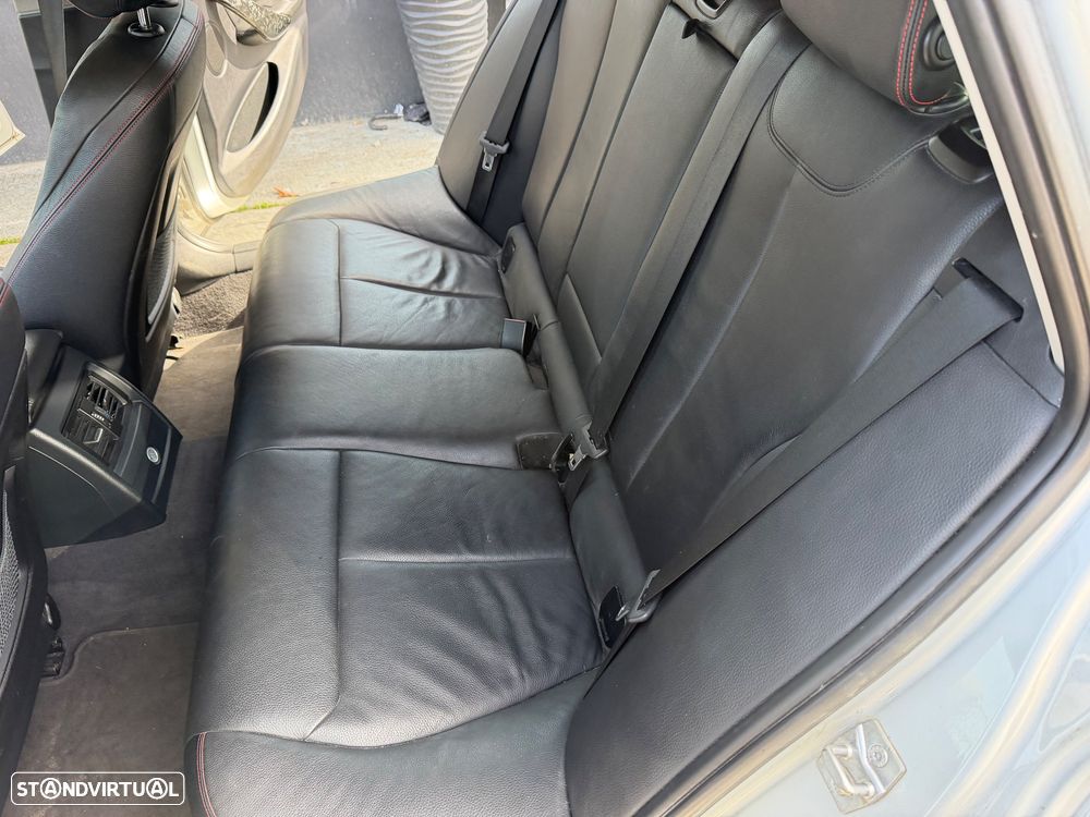 BMW 320 d Auto Pack M - 10