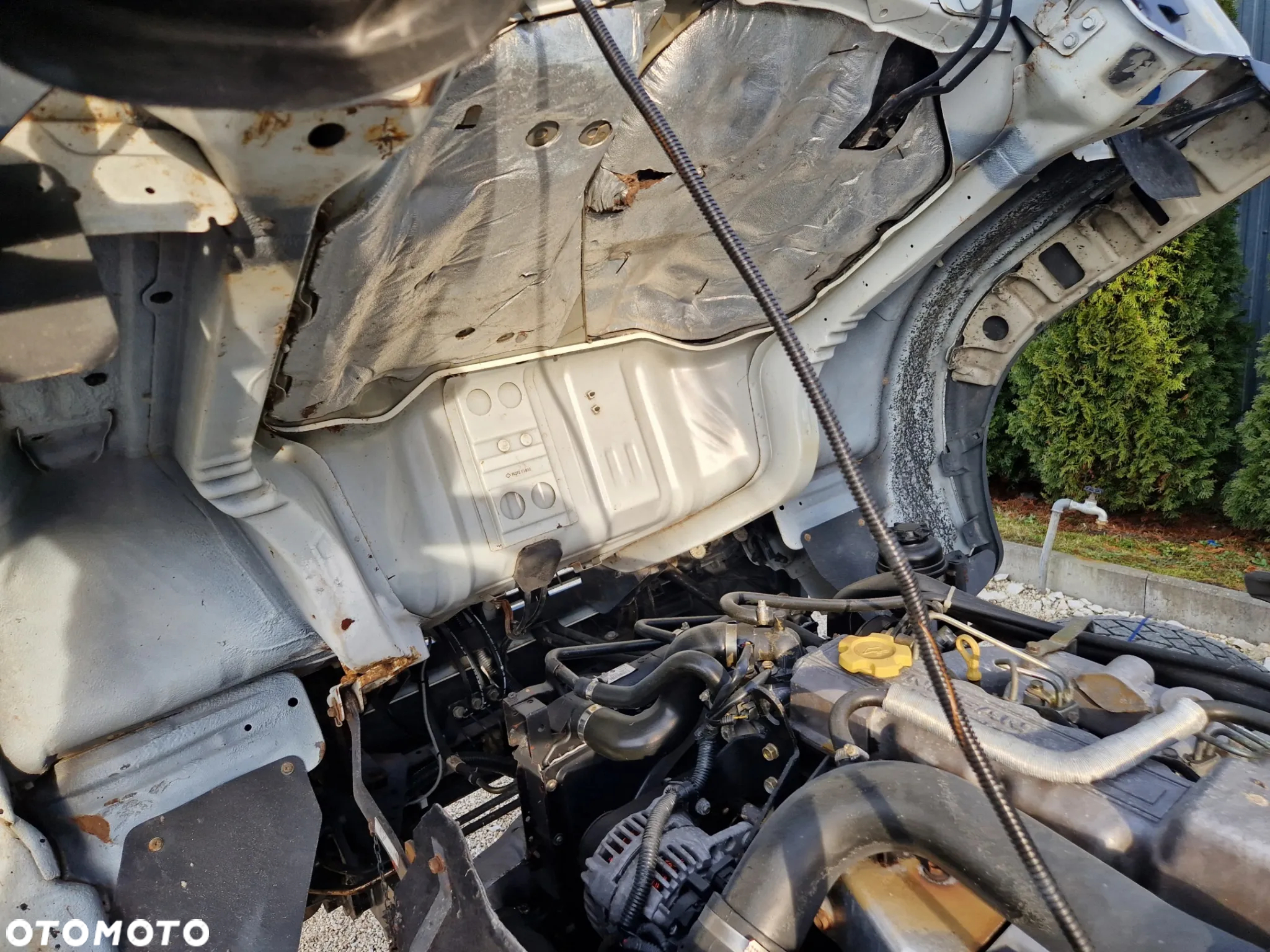 Nissan Cabstar 3.0 - 18