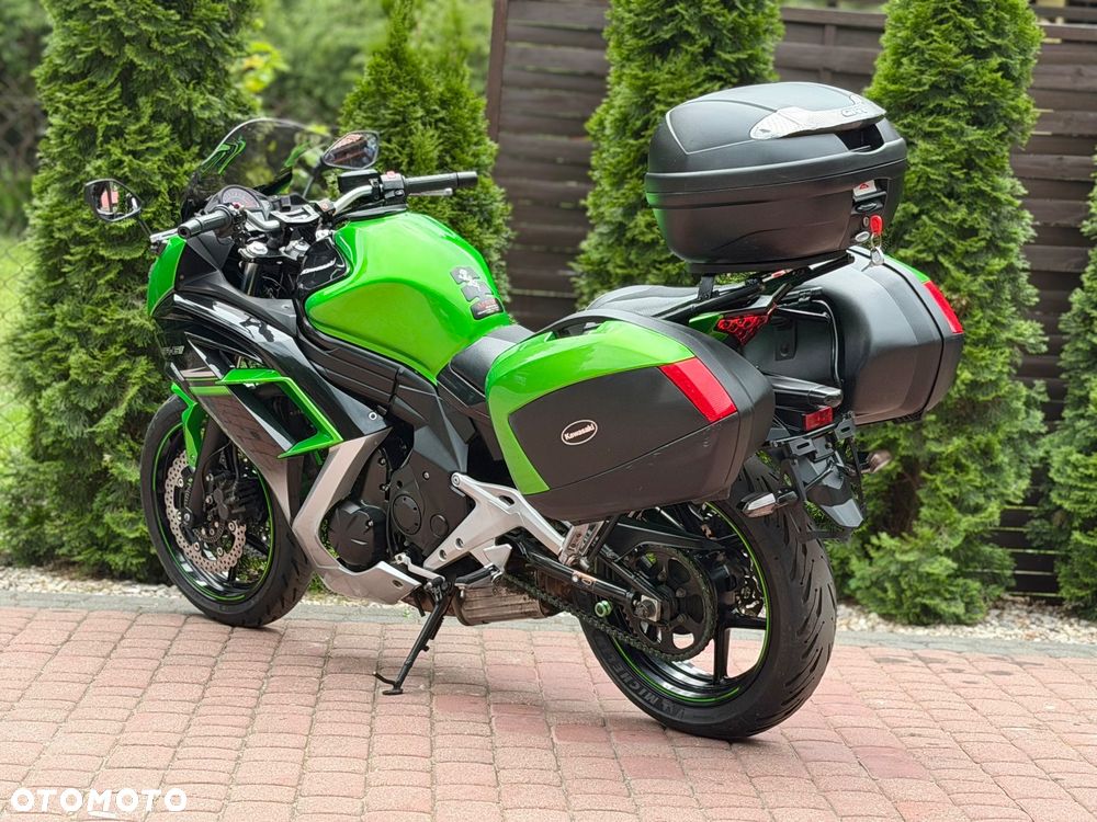 Kawasaki ER - 8