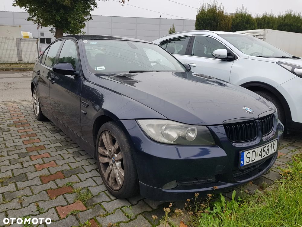 BMW 318I 2007 photo 2