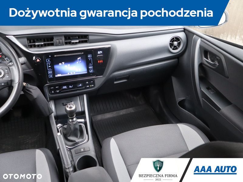 Toyota Auris - 10