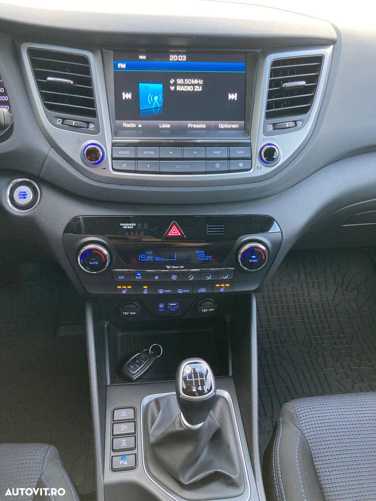 Hyundai Tucson 2.0 CRDI 4WD Premium - 32