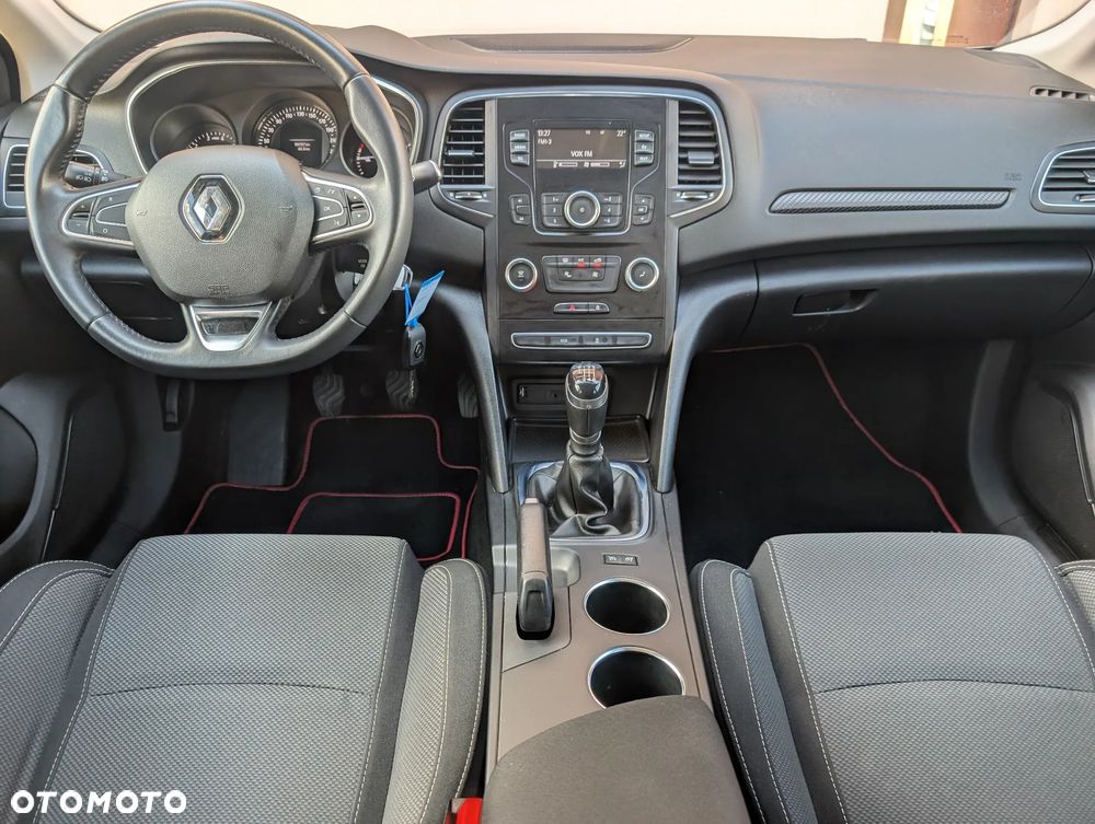 Renault Megane 1.3 TCe FAP Zen - 7