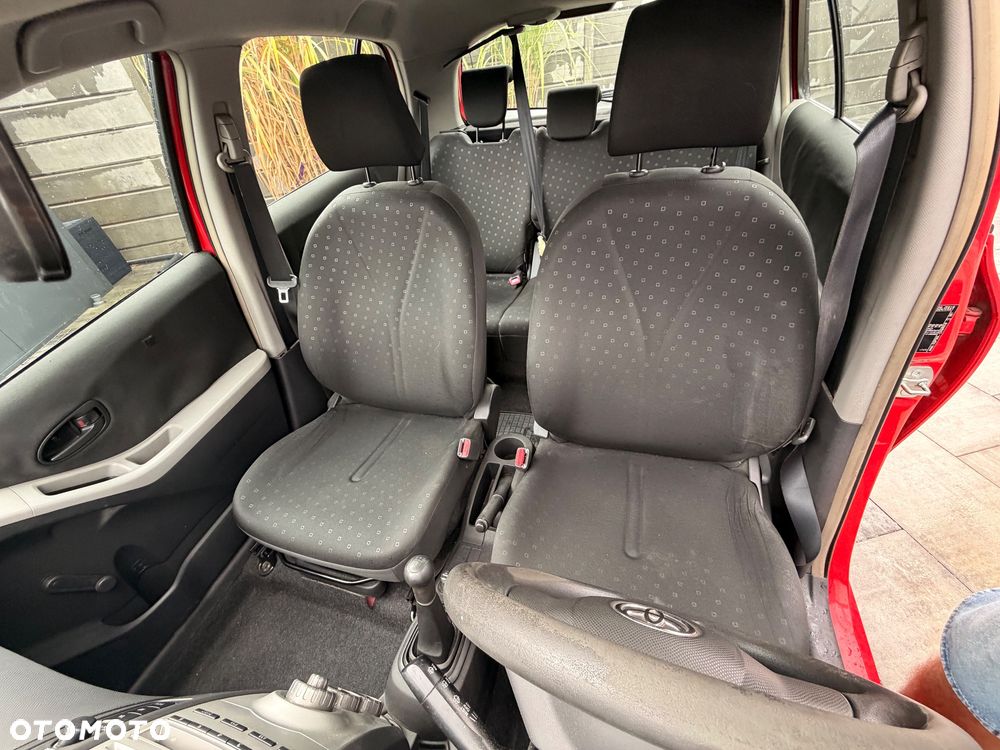 Toyota Yaris 1.0 Terra - 13