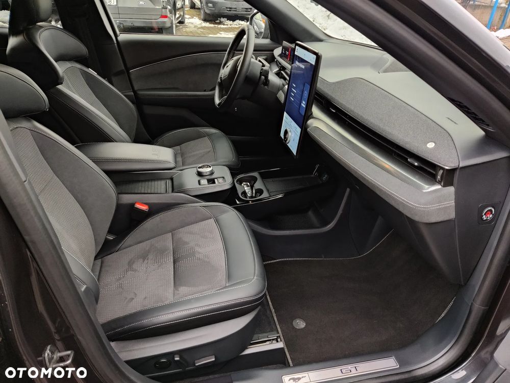 Ford Mustang Mach-E 98kWh AWD GT - 29