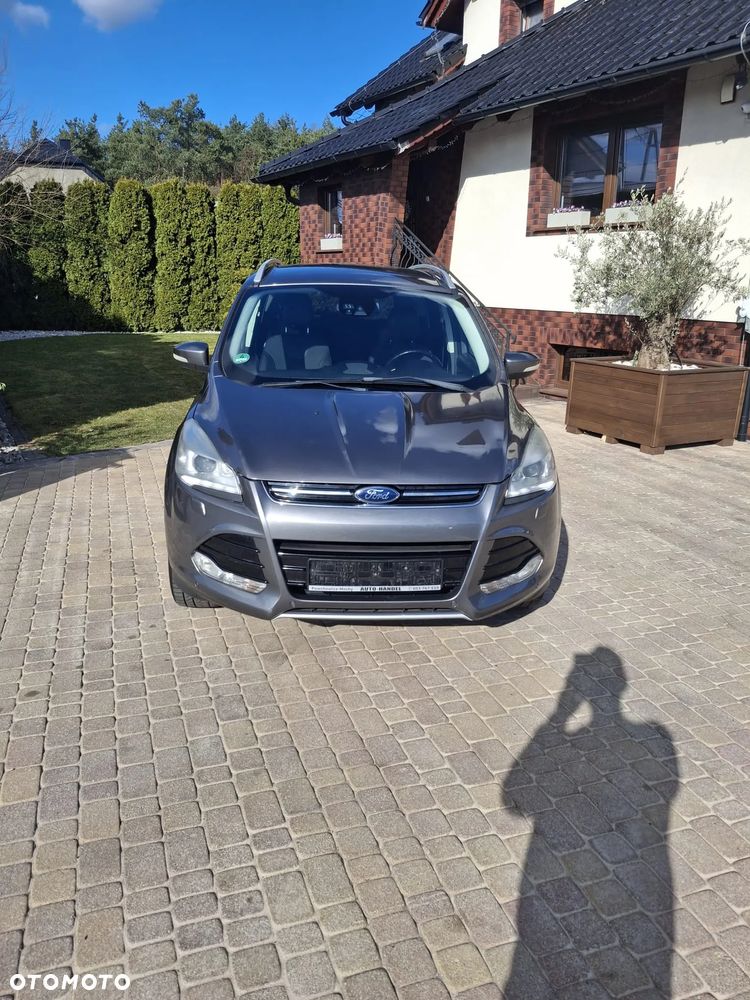 Ford Kuga 1.6 EcoBoost 2x4 Titanium - 2