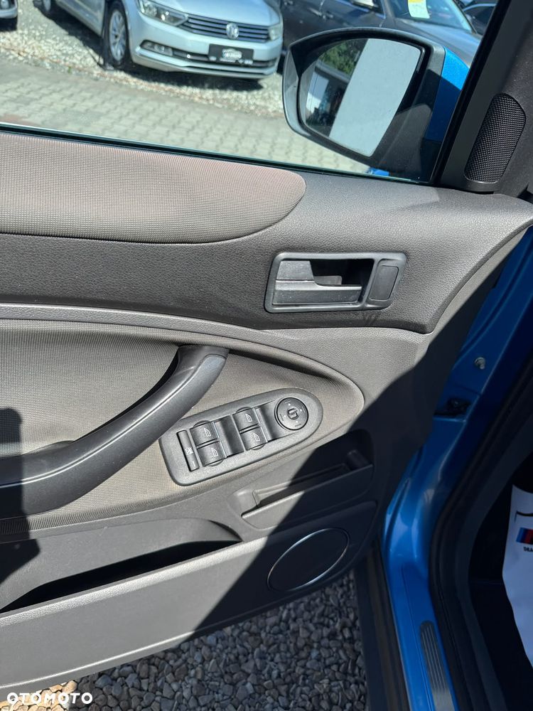 Ford Kuga 2.0 TDCi 2x4 Titanium - 13