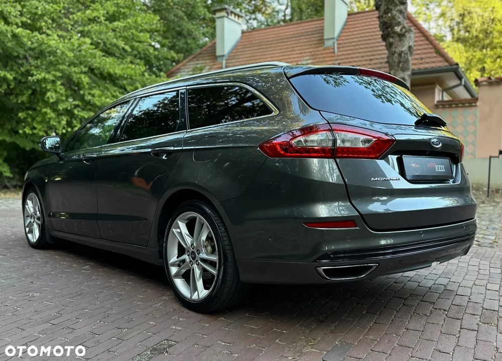 Ford Mondeo 2.0 EcoBoost Titanium - 25