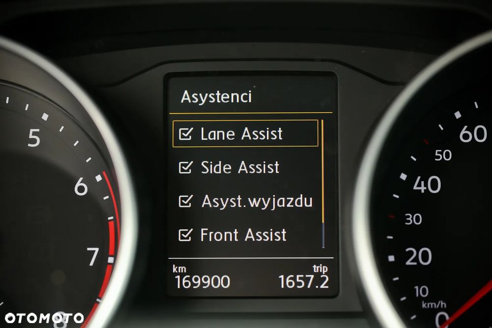 Volkswagen Tiguan - 37