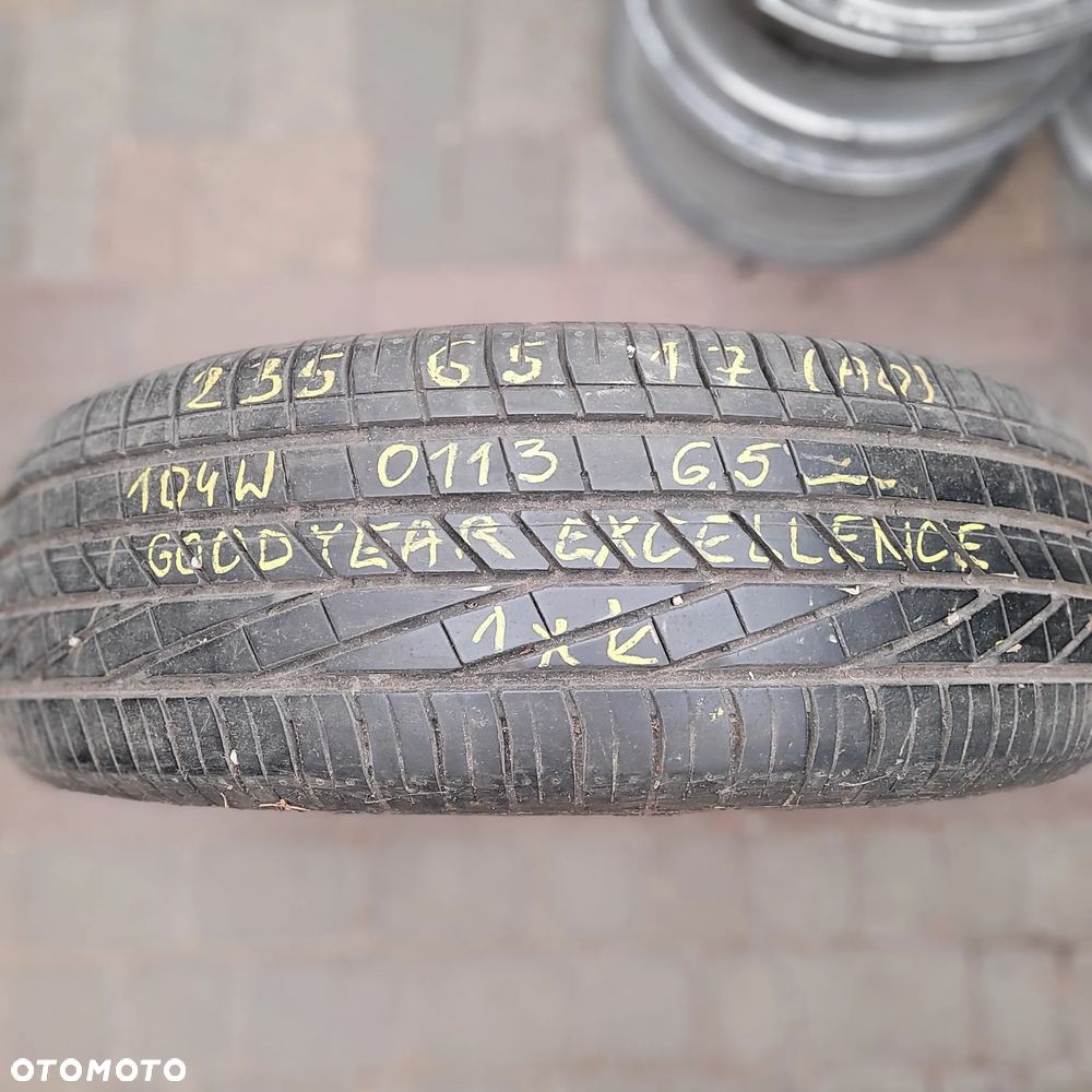 235/65R17 104W - GOODYEAR EXCELLENCE 6.5mm