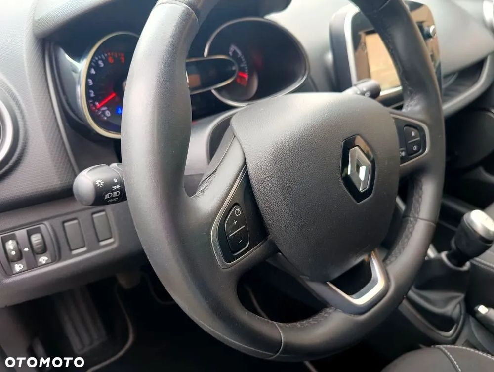 Renault Clio 1.2 16V Limited EU6 - 17