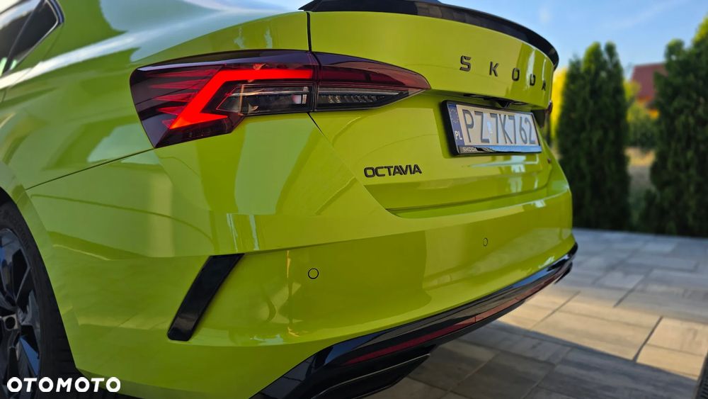 Skoda Octavia 2.0 TSI RS DSG - 17