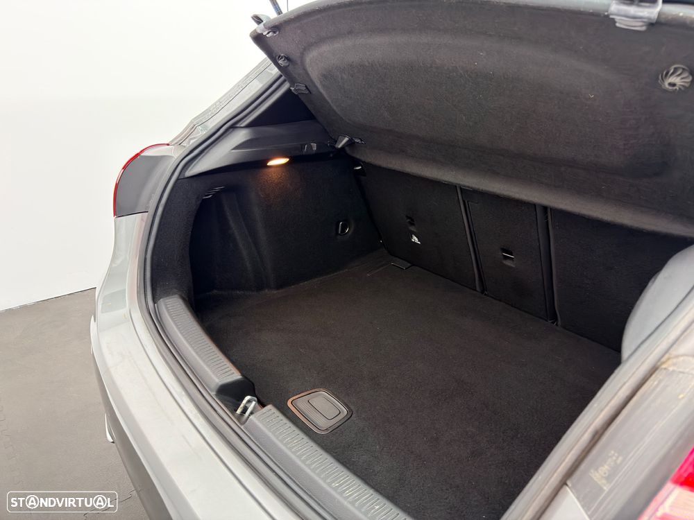 Mercedes-Benz A 180 d Progressive Aut. - 29