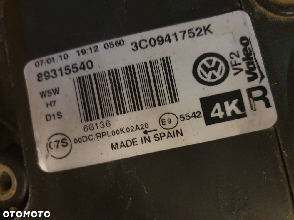 REFLEKTOR PRAWY VW PASSAT B6 XENON - 3