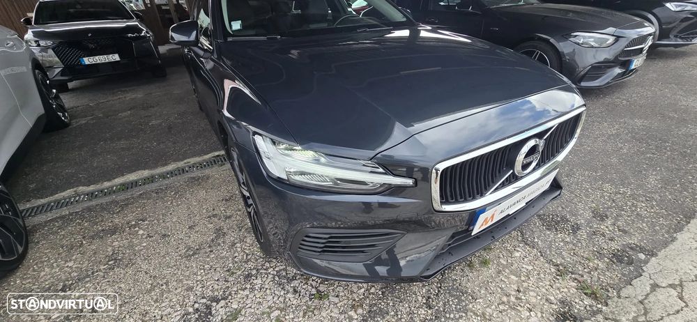 Volvo V60 2.0 T8 AWD TE Momentum Plus - 5