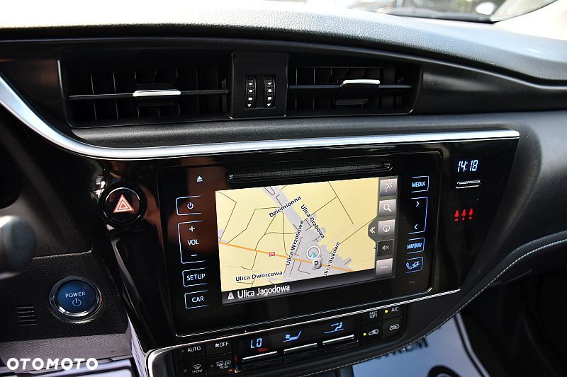 Toyota Auris 1.8 HSD Prestige - 14