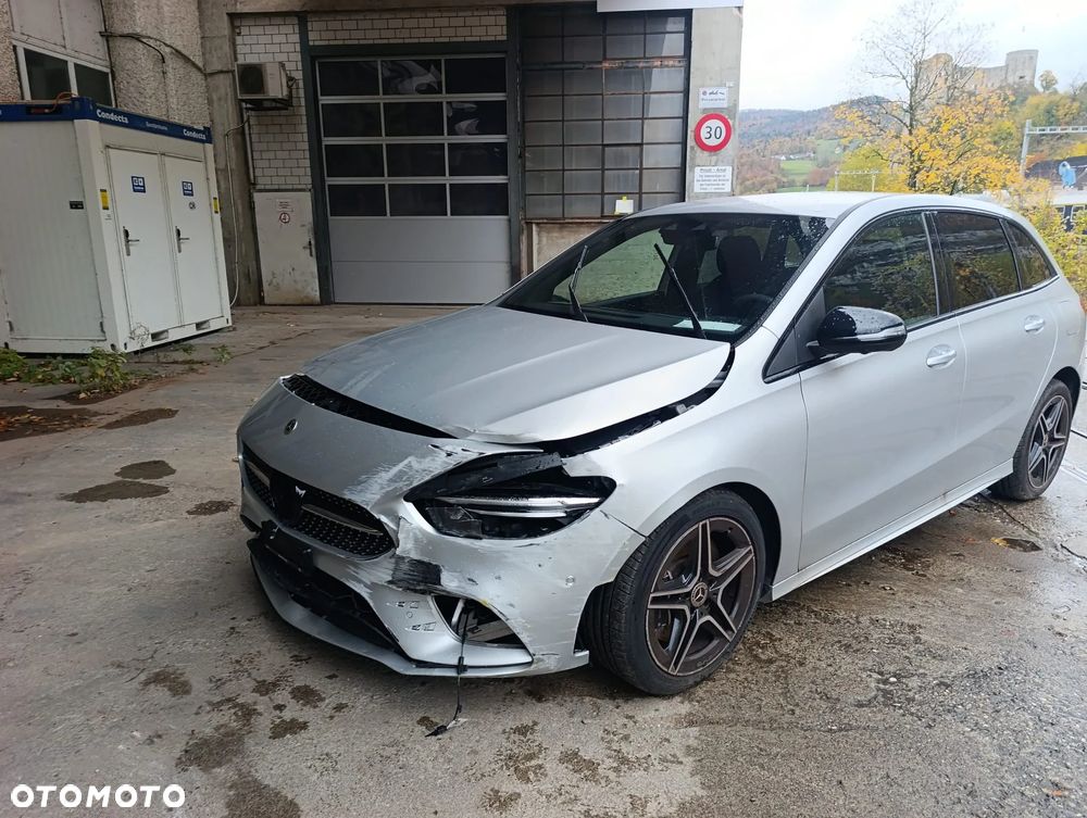 Mercedes-Benz Klasa B 250 4Matic 7G-DCT AMG Line - 7