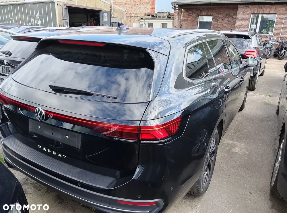 Volkswagen Passat - 3