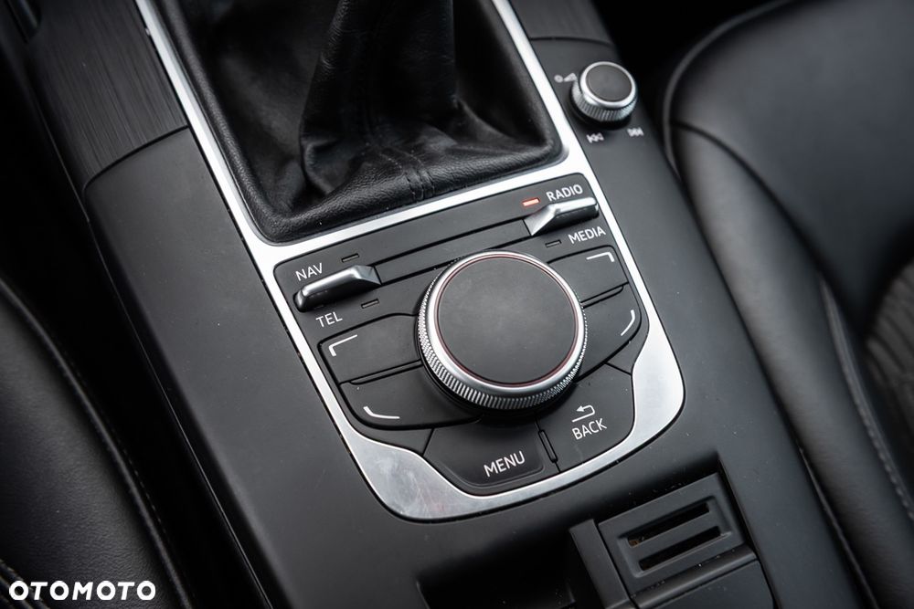 Audi A3 Sportback 2.0 TDI (clean diesel) S line Sportpaket - 14