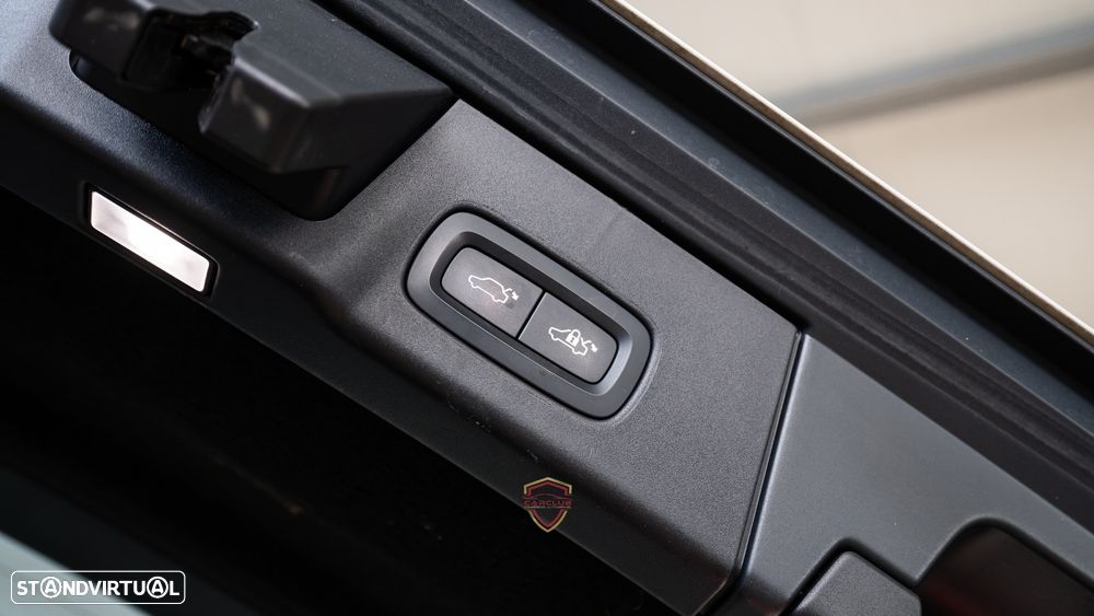 Volvo V90 2.0 B4 Momentum Plus Geartronic - 46