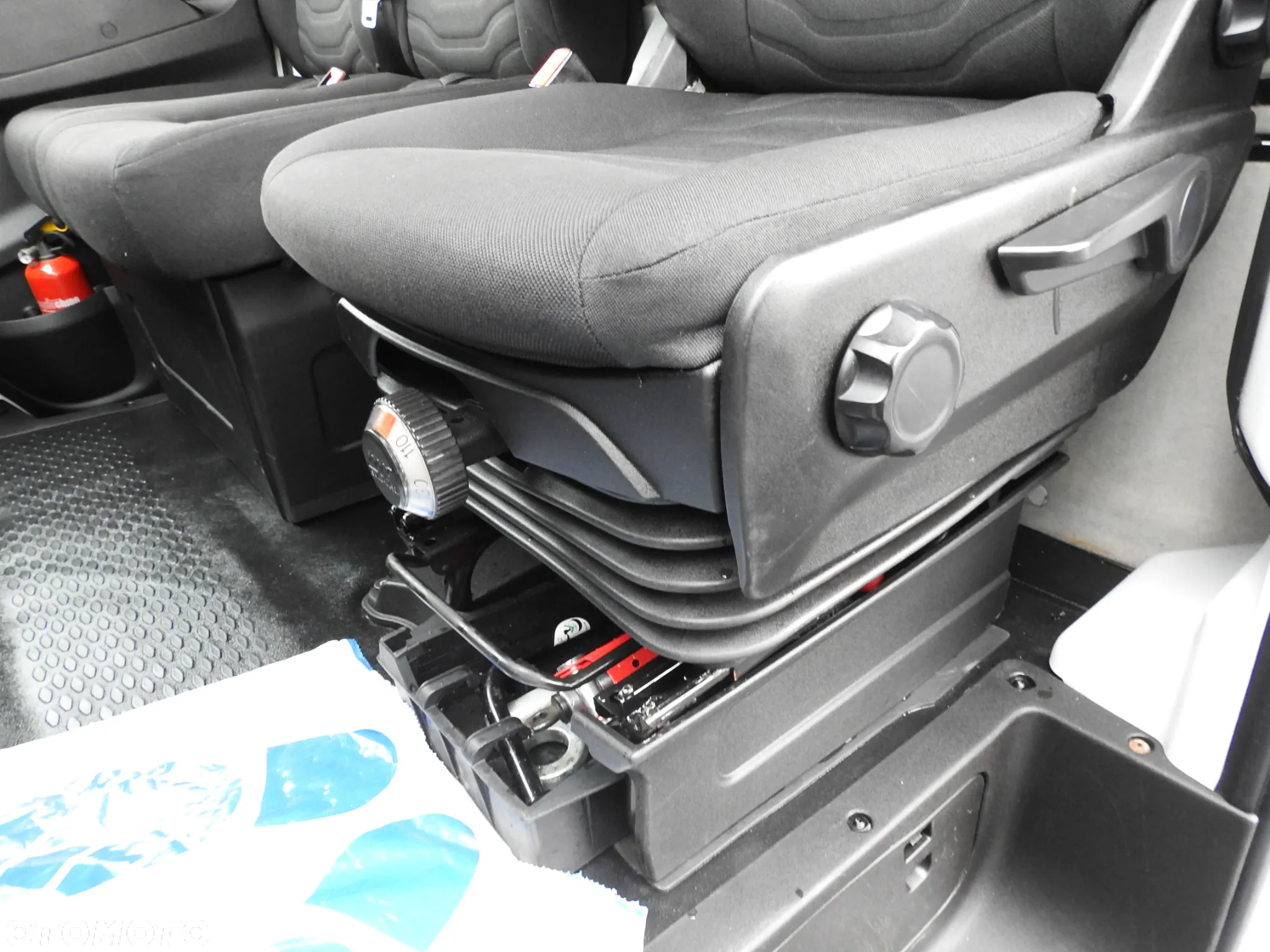 Iveco DAILY 70C17 CHŁODNIA 0*C WINDA 9 PALET ZASILANIE 230V TEMPOMAT KLIMATYZACJA PNEUMATYKA AUTOMAT HI-MATIC BLIŹNIACZE KOŁA 170KM [ 105235 ] - 35