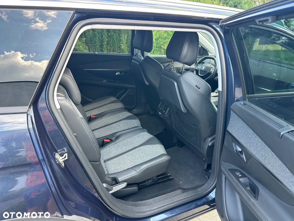 Peugeot 5008 1.6 PureTech Allure S&S EAT8 - 14