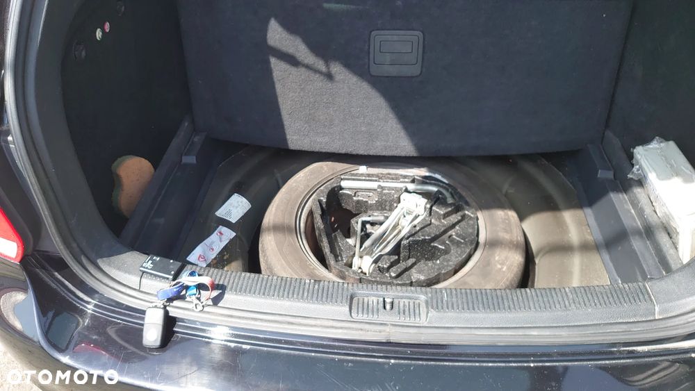 Volkswagen Golf - 14