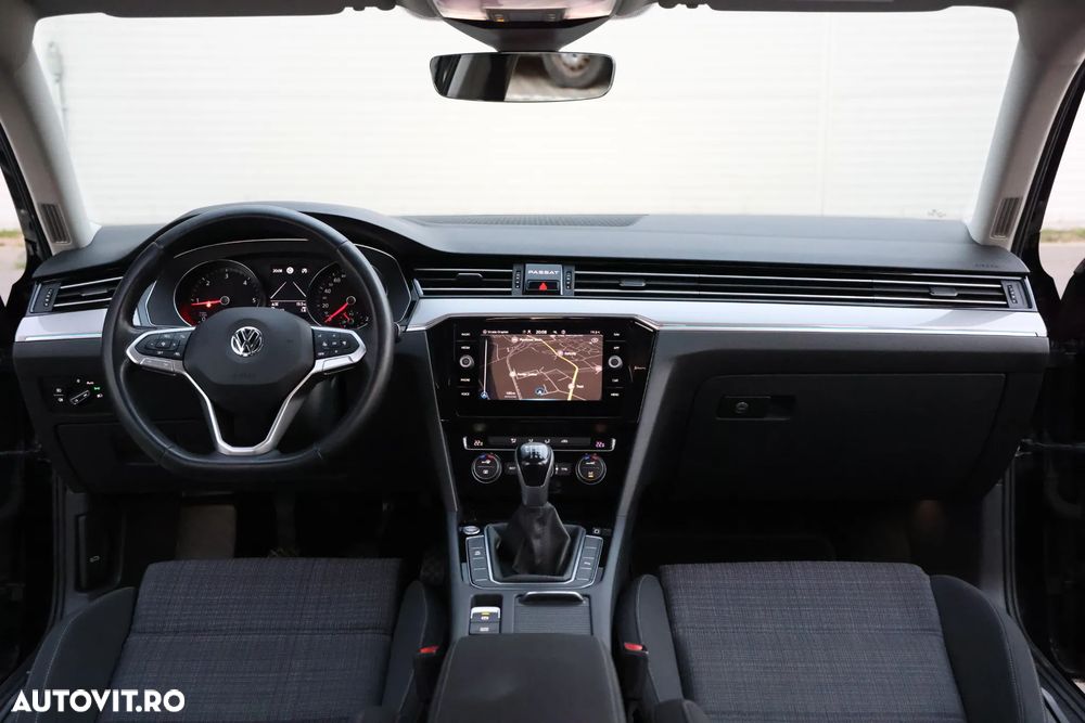 Volkswagen Passat 2.0 TDI SCR Comfortline - 9
