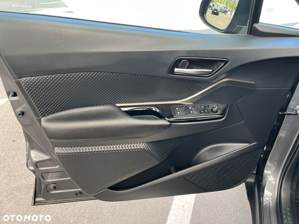 Toyota C-HR Flow - 29