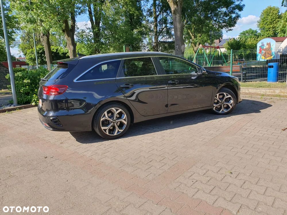 Kia Ceed 1.4 T-GDI DCT OPF Platinum Edition - 36