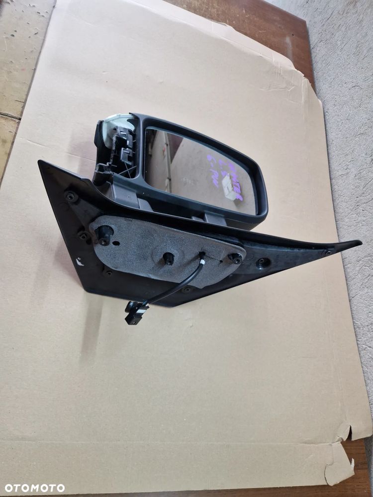 LUSTERKO LEWE RENAULT MASTER IV 6 PIN - 3